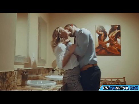 ❤️ Ilehoria busti batek komun publiko batean seduzitzen zaituenean ️❌ Azal pornoa %eu.prendiporno.ruan ❌️